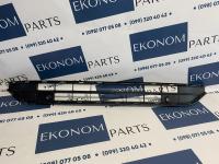 561853677J9B9  Решетка переднего бампера под парктроники Passat B9 2019-