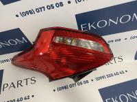 F1EZ-13405-AG Фонарь задний наружный левый Ford Focus Hatchback 2011-2018