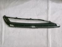 4M0807157A Накладка воздухозаборника переднего бампера левая Audi Q7 2016-2021