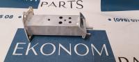 52103-47020 Пятак нижнего усилителя переднего бампера левый Toyota Prius 2016-2022