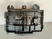 68186053AC Подиум под аккумулятор Jeep Cherokee KL 2014 - 2018