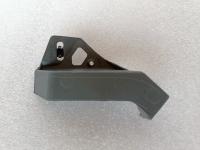 5242206040 Крепление решетки радиатора правое Toyota Camry SE 2018-2021