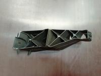 7P6807046 Крепление (кронштейн) заднего бампера правое Volkswagen Touareg 2010-2018