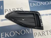 561853212A  Заглушка противотуманной фары правая (под парктроник) Passat B9 2019-