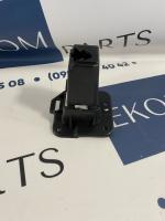 GSH750152 Крепление решетки радиатора правое Mazda 6 2020