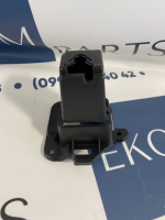 GSH750162  Крепление решетки радиатора левое Mazda 6 2020