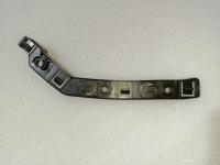 68255517AA Крепление (кронштейн) заднего бампера левое Jeep Renegade 2015-2018