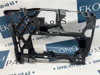 5G0807724D Крепление переднего бампера правое Volkswagen Golf 7 2013-2016