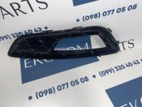 FM5Z-17B814-AB Рамка противотуманной фары левая Ford Focus 2015-2018