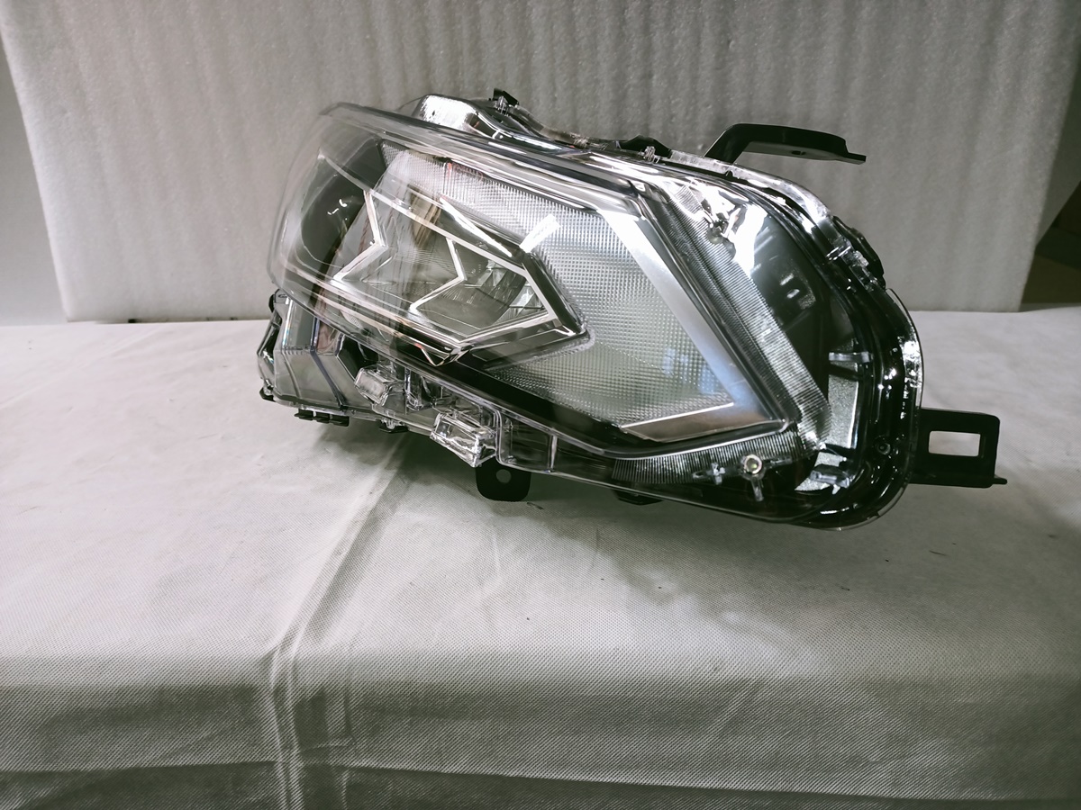 26010-6CA5B Фара правая LED USA Nissan Altima 2019-2021
