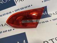 F1EZ-13404-A Фонарь задний внутренний правый Ford Focus 2015-2018