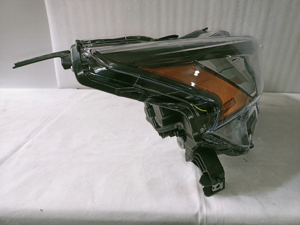 26010-6CA5B Фара правая LED USA Nissan Altima 2019-2021
