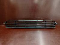 5618536779B9 Решетка переднего бампера Volkswagen Passat B7 2012-2015