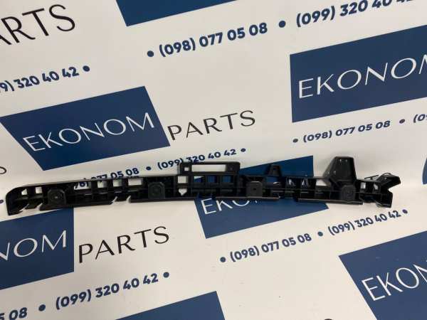 22976466 Крепление заднего бампера центральное Chevrolet Malibu 2016-2019