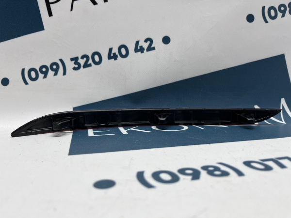 5H0945106 Катафот заднего бампера правый Volkswagen Golf 8 (2020-)