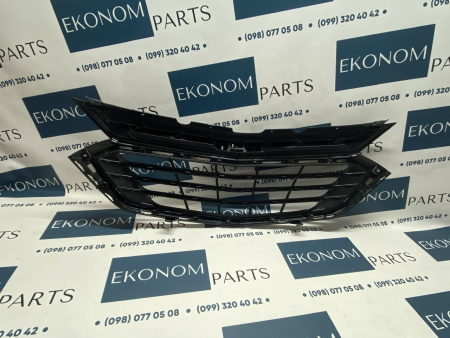 84150736 Решетка радиатора Chevrolet Equinox 2017-2021