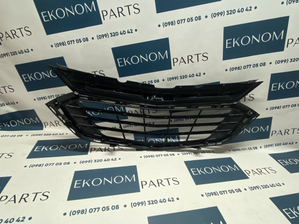 84150736 Решетка радиатора Chevrolet Equinox 2017-2021