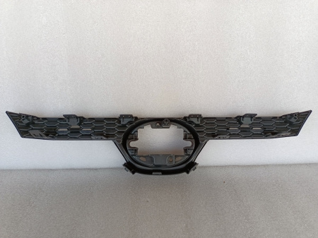 53111-02850 Передняя решетка  Toyota Corolla 2020-2021