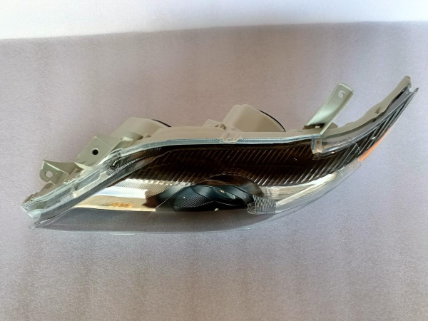 Фара темная левая Toyota Camry 2009-2011