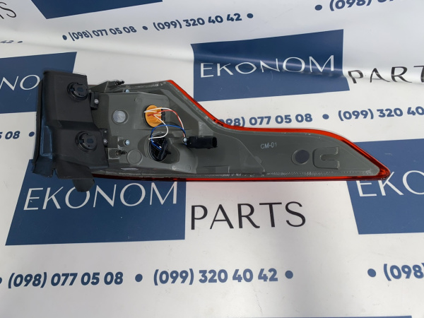 CJ5413404E Фонарь задний в крыло правый Ford Escape(Kuga) 2013-2016