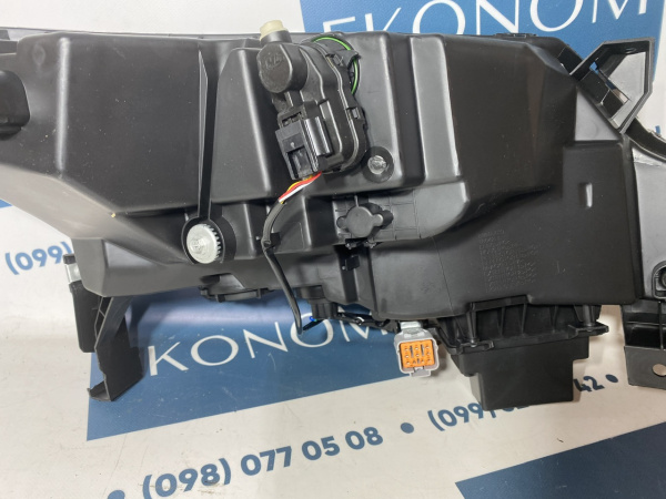 8301D639 Фара левая галоген USA Mitsubishi ASX 2020-