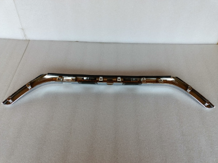 7680106610 Хром (накладка) крышки багажника Toyota Camry USA 2015-2017
