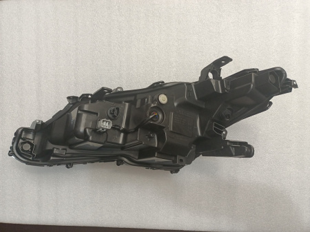 8111006G10 Фара LE/XLE правая Toyota Camry USA 2021-