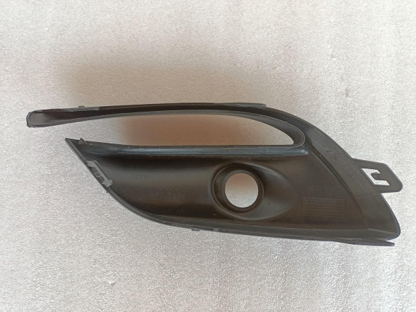 BAJC-50-C11A Рамка противотуманной фары правая Mazda 3 2017-2018