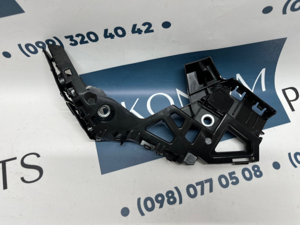 5H0807049D Крепление переднего бампера левое Volkswagen Golf 8 2020-