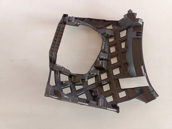 17A807724C Крепление противотуманной фары правое Volkswagen Jetta 2023-