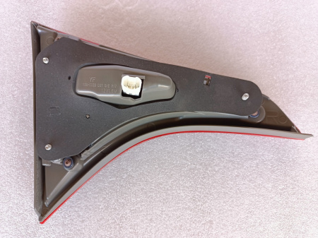 81580-02A60 Фонарь задний внутренний правый USA Toyota Corolla SE 2017-2019