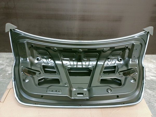 69200-F3010 Крышка багажника Hyundai Elantra 2016-2020