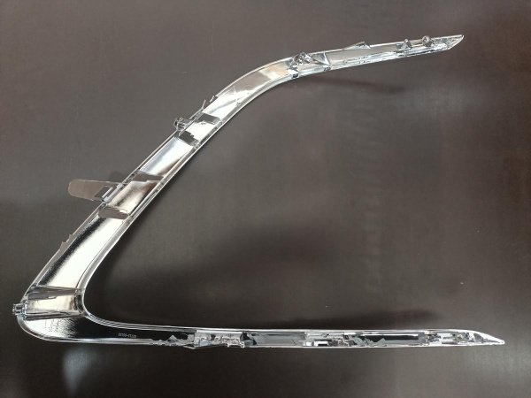 5271306120 Хром (молдинг) переднего бампера левый Toyota Camry LE, XLE 2021-
