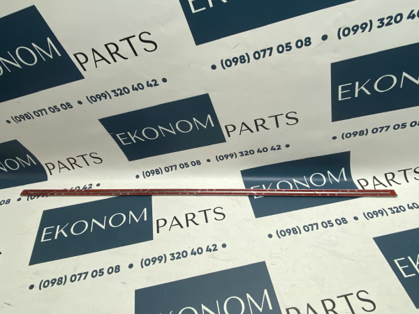 Хром передних правых дверей Passat B8 2016-2018