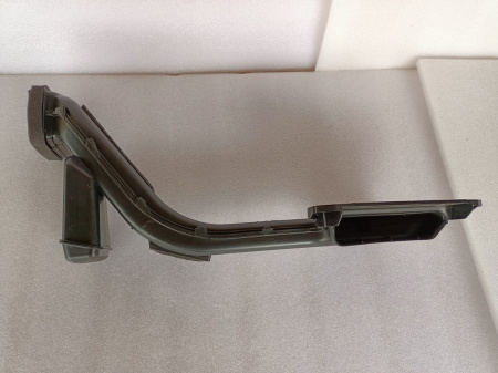 1775036070 Патрубок воздухозаборника Toyota Camry 2021-