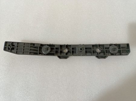 85220-6RR0A Крепление (кронштейн) заднего бампера правое Nissan Rogue (X-Trail) 2021-2023