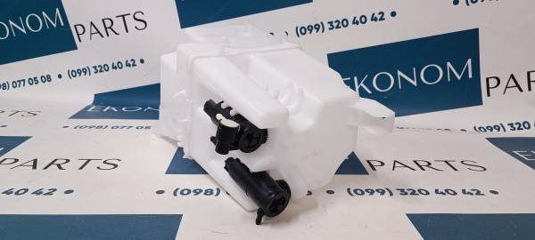 289106FL0A Бачок омывателя с двумя моторчиками Nissan Rogue (X-Trail) 2014-2020