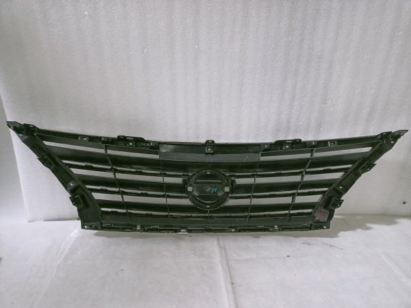 62310-3SH0A Решетка радиатора с хромом Nissan Sentra 2012-2016