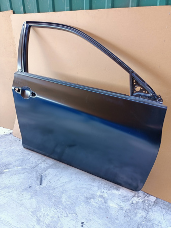 6700106221 Дверь передняя правая Toyota Camry 2015-2017