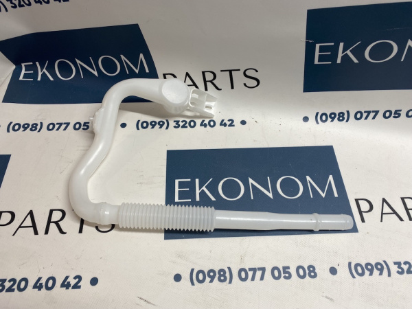 7P6955463 Горловина бачка омывателя Volkswagen Touareg 2010-2014