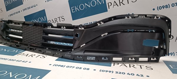 LJ9Z8475A Жалюзи Ford Mustang Mach-E 2021-