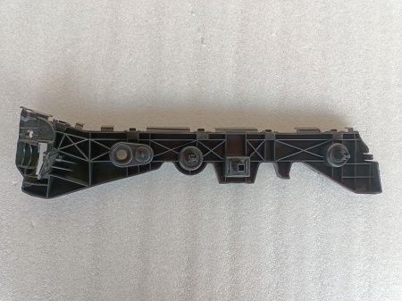 BHN1502H1A Крепление заднего бампера правое Mazda 3 2013-2018