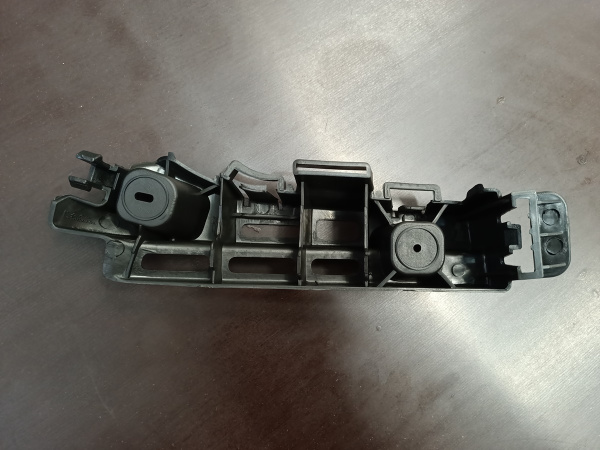 96962848 Крепление (кронштейн) заднего бампера правое Chevrolet Cruze 2009-2012