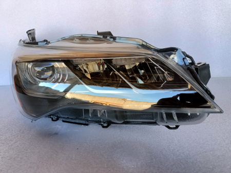 8111006C80 Фара темная SE правая Toyota Camry USA 2015-2017