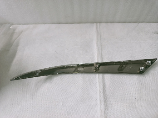 86376-S1000 Накладка (ресничка) под фару правая Hyundai Santa Fe 2019-2020