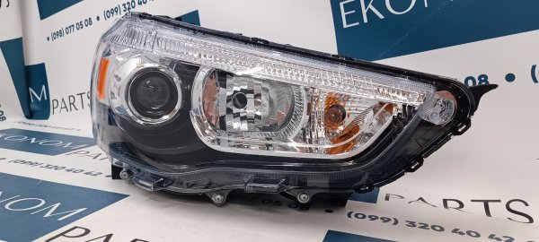 8301C224 Фара галоген (темная) правая Mitsubishi ASX 2016-2019