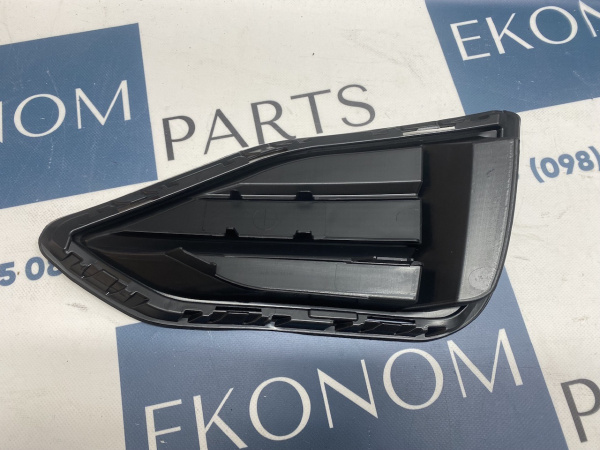 561853211A 9B9 Заглушка противотуманной фары левая (простая) Passat B9 2019-