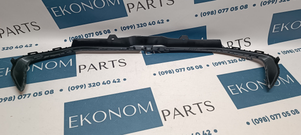 LJ8Z8419DAPTM Накладка (молдинг) переднего бампера под камеру Ford Mustang Mach-E 2021-