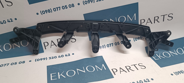 1047020-00-F Кронштейн решетки радиатора Tesla Model X 2015-2020
