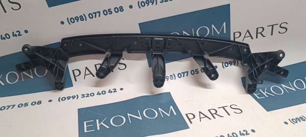 1047020-00-F Кронштейн решетки радиатора Tesla Model X 2015-2020